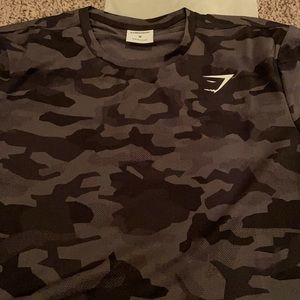Gymshark arrival breathable medium black camo